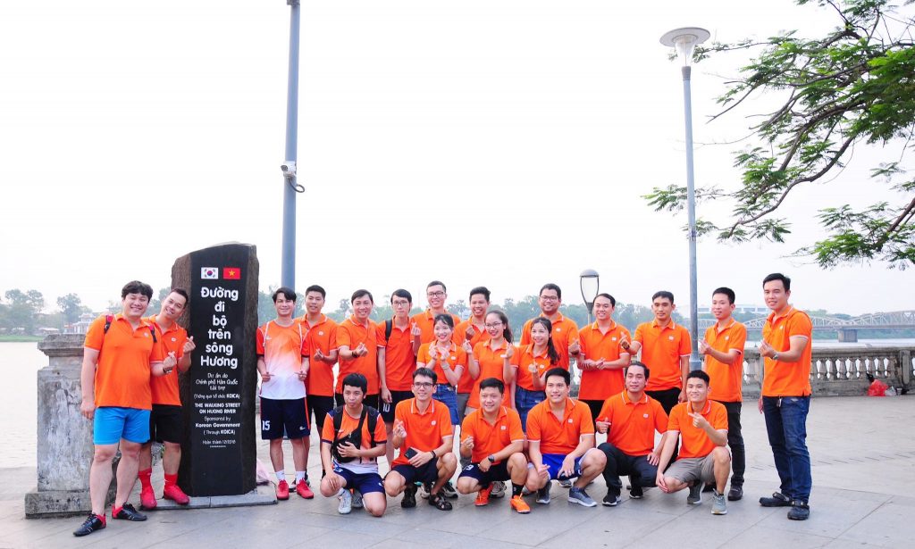 FSOFT Runner's uniforms transform Hue into orange