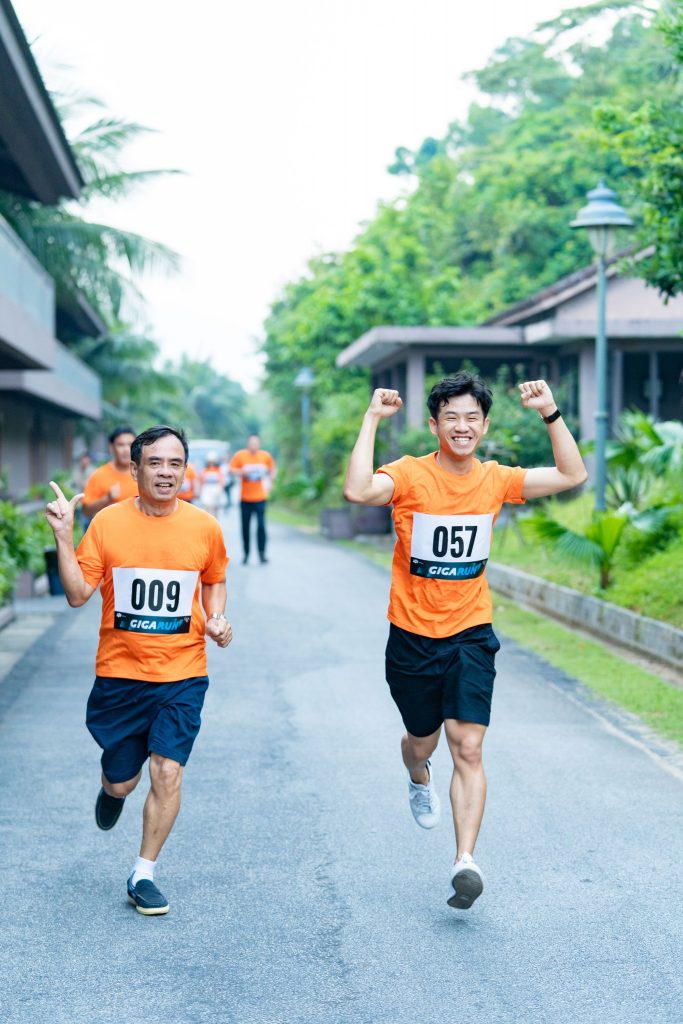 FSOFT Runner's uniforms transform Hue into orange