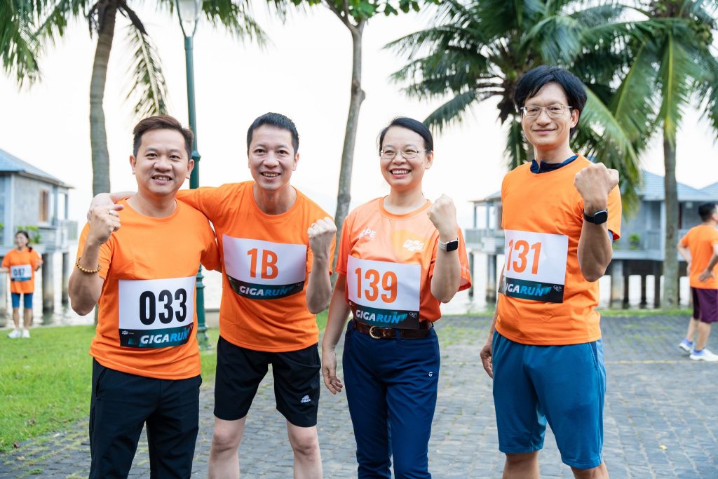 FSOFT Runner's uniforms transform Hue into orange