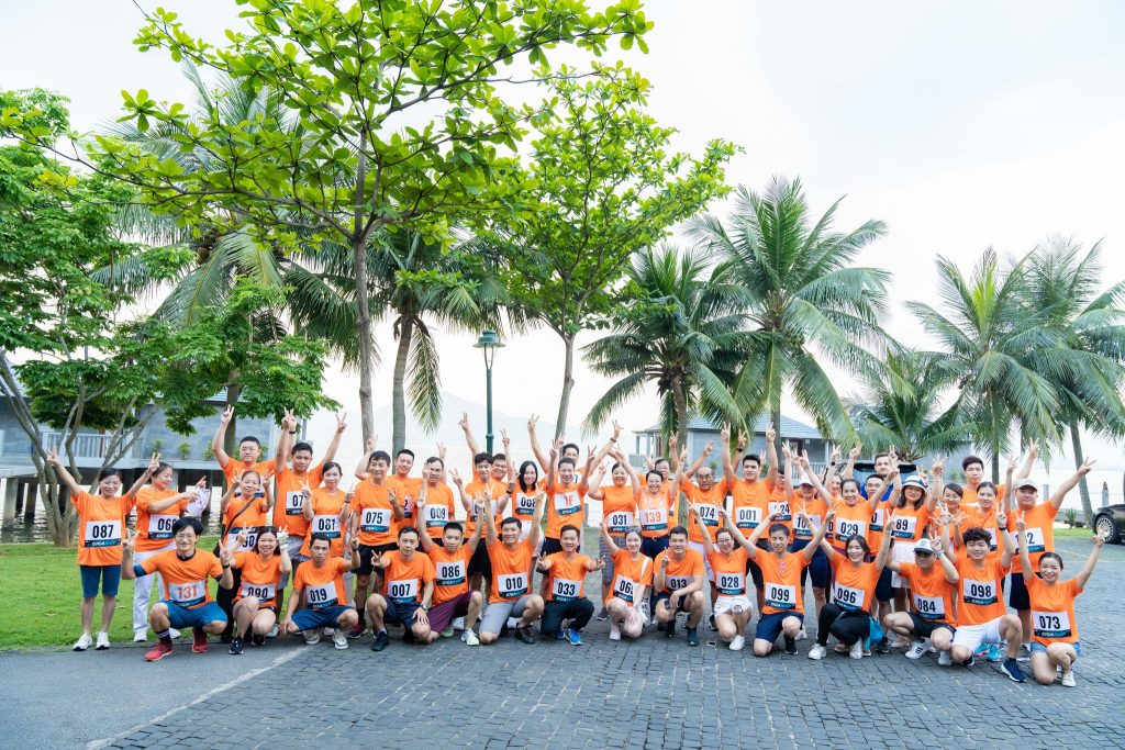 FSOFT Runner's uniforms transform Hue into orange